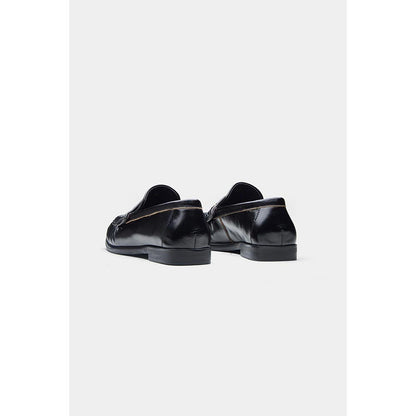 Oroh Women Black Fernanda Loafers