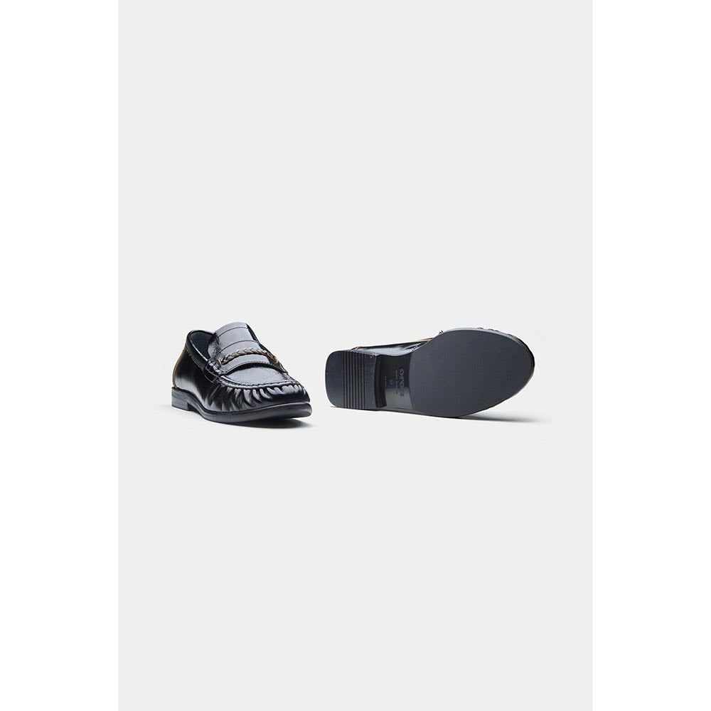 Oroh Women Black Fernanda Loafers