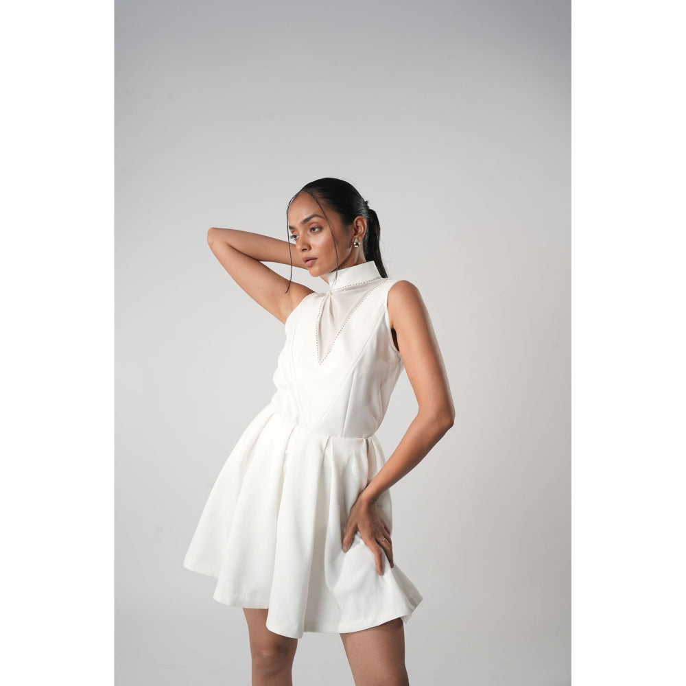 Orthodox White Dramatic Banana Crepe Skirt with Motifs