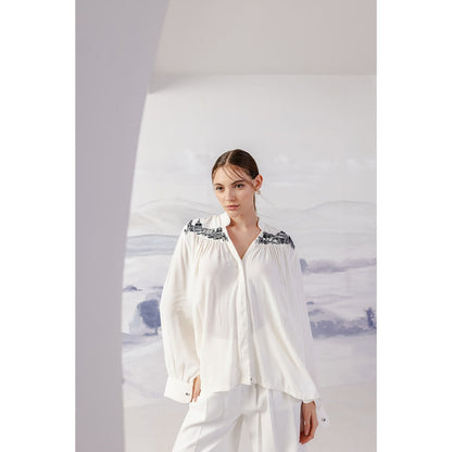 Orthodox White Versatile Gathered Shirt with Artistic Flair