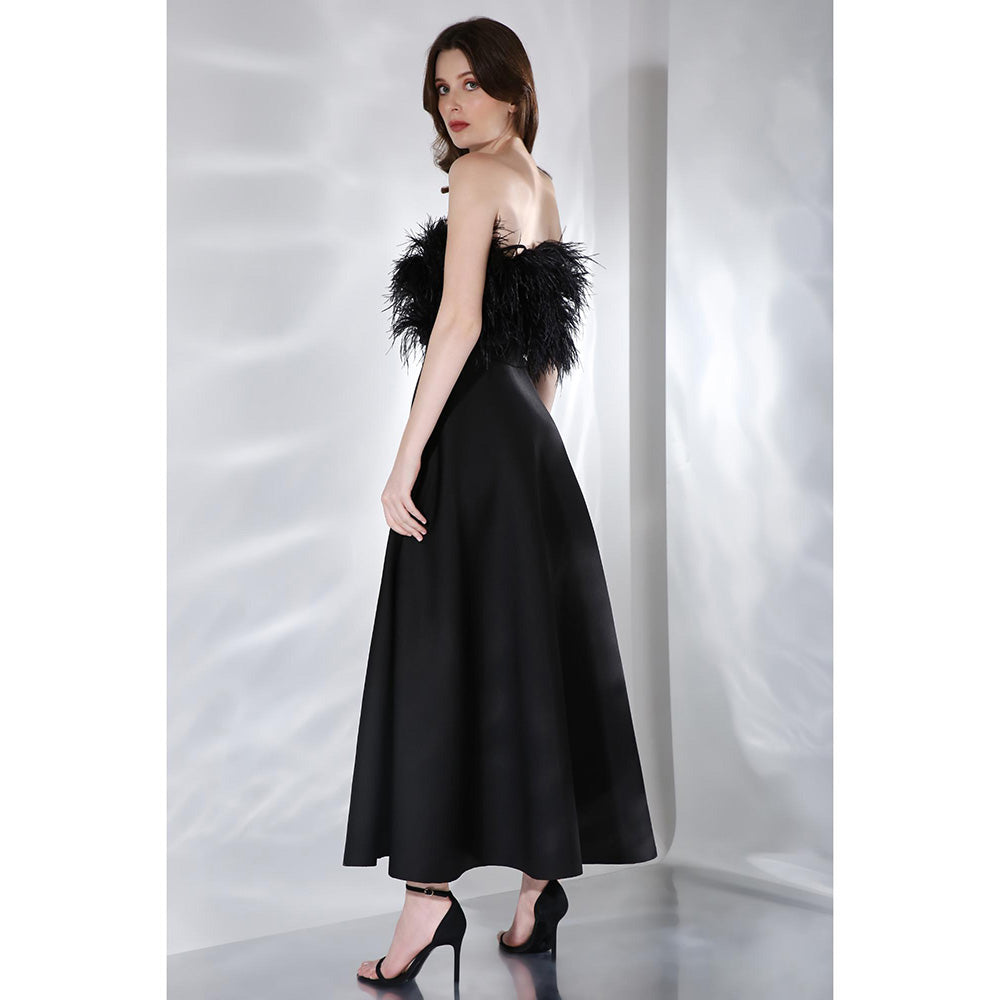 Ozeqo Gaia Black Solid Strapless Tube Maxi Dress with Fur Feathers (Set of 2)