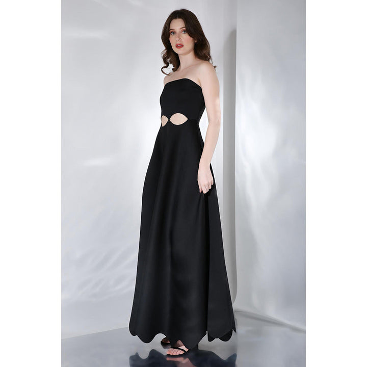 Ozeqo Francesca Black Solid Strapless Tube Maxi Dress