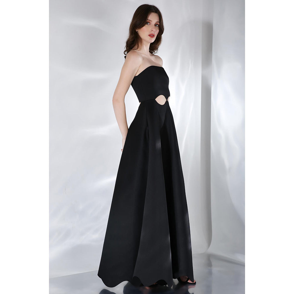 Ozeqo Francesca Black Solid Strapless Tube Maxi Dress