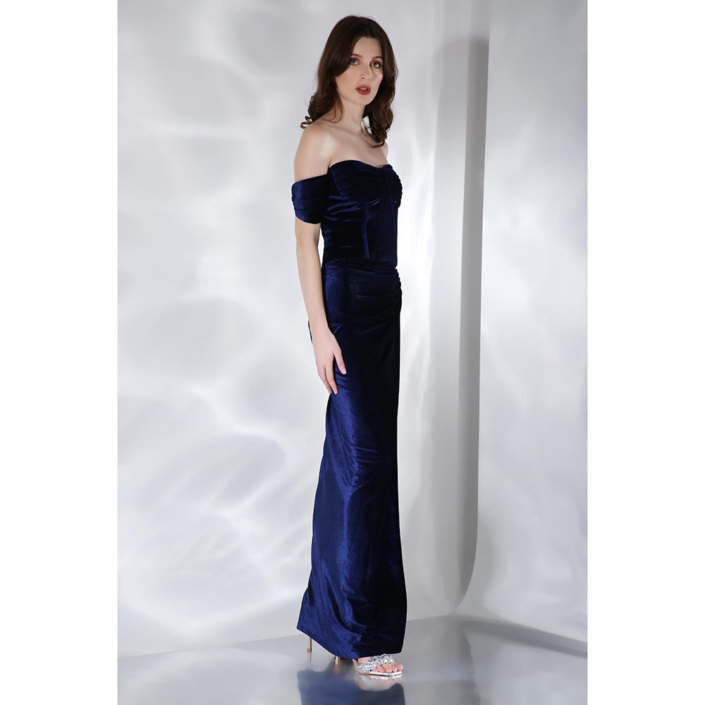 Ozeqo Thea Blue Velvet Solid Evening Gown