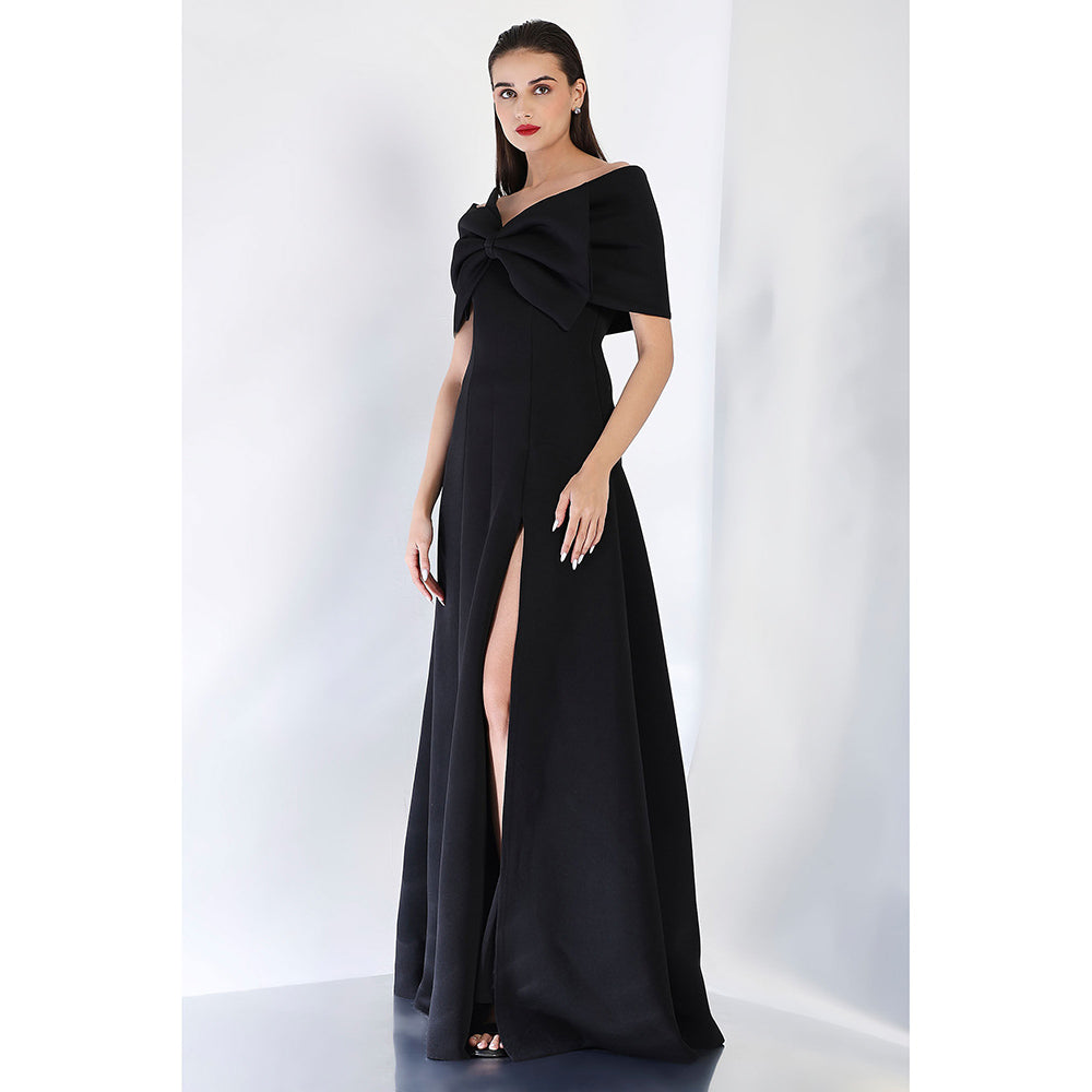 Ozeqo Black Blow Solid Maxi Dress and Wrap