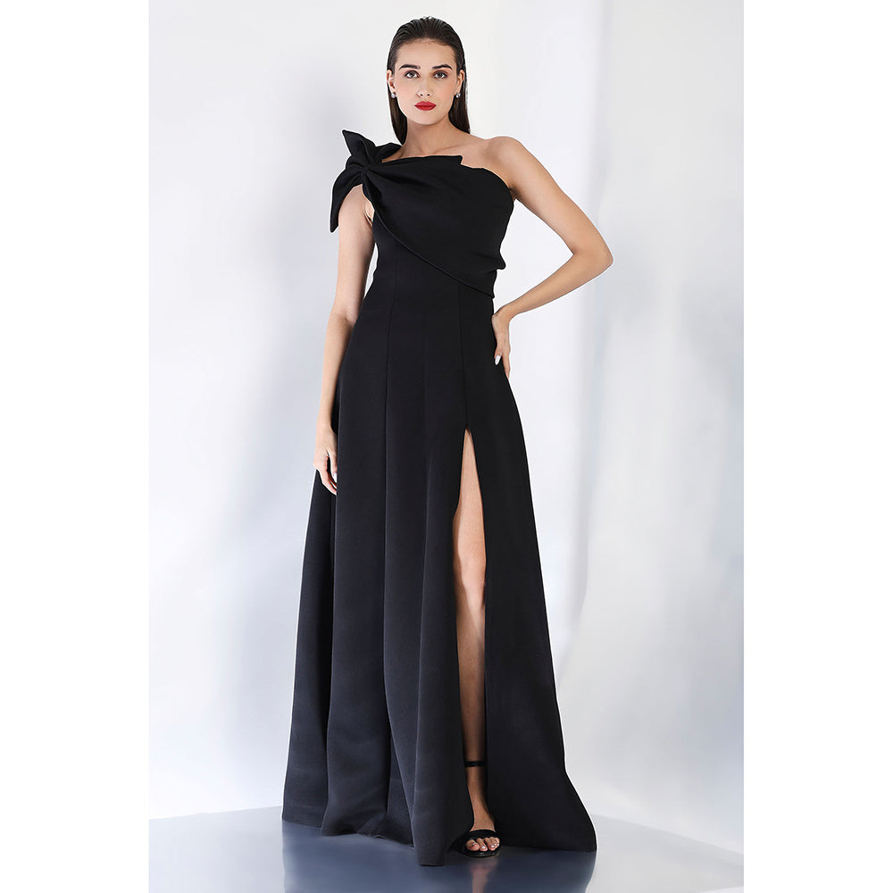 Ozeqo Black Blow Solid Maxi Dress and Wrap