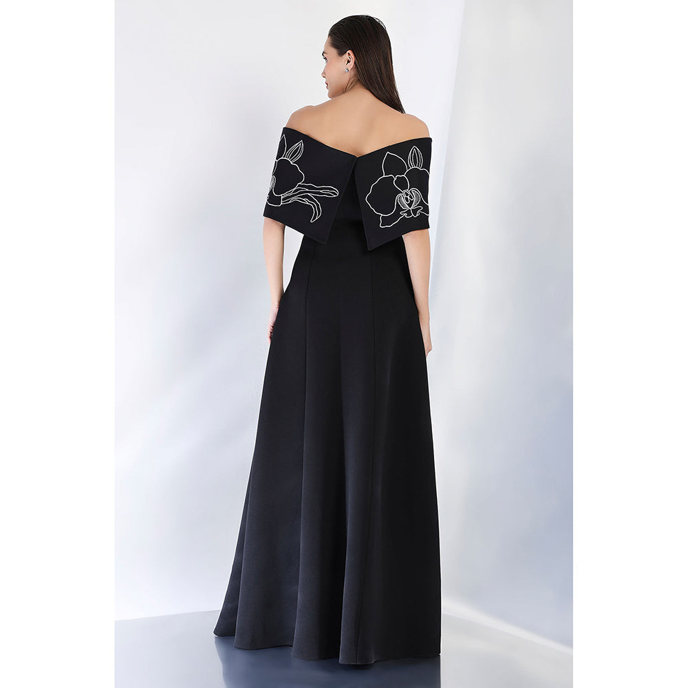 Ozeqo Black Embroidered Maxi Dress and Wrap