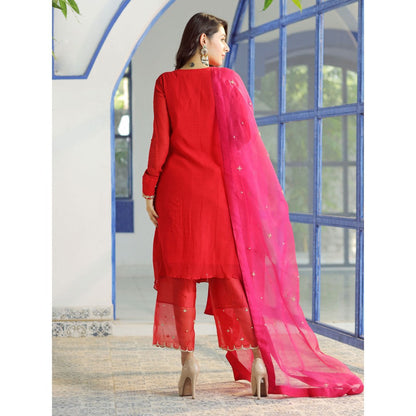 Pairaahan Ezra Red Chiffon Kurta (Set of 3)
