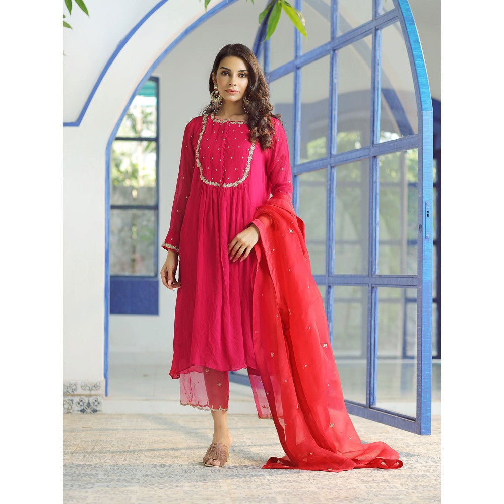 Pairaahan Leher Pink Chiffon Kurta (Set of 3)
