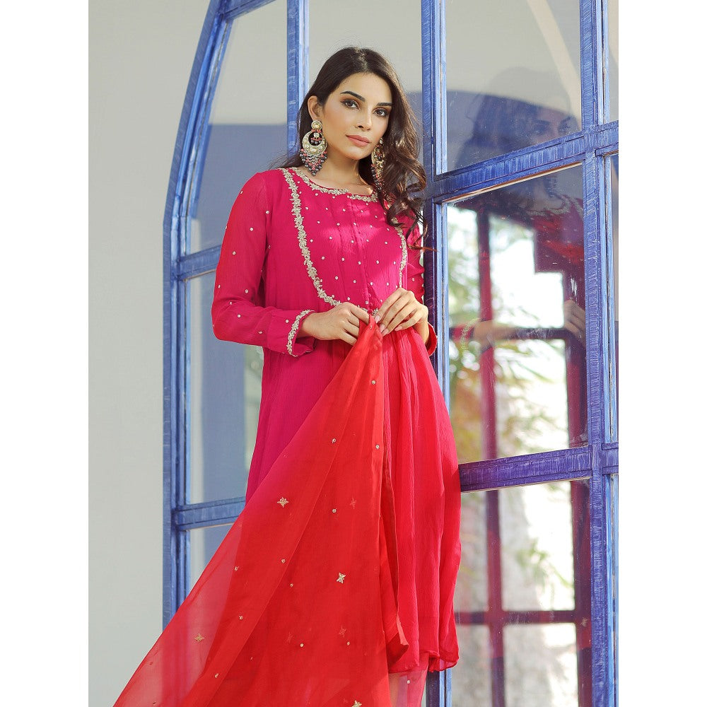 Pairaahan Leher Pink Chiffon Kurta (Set of 3)