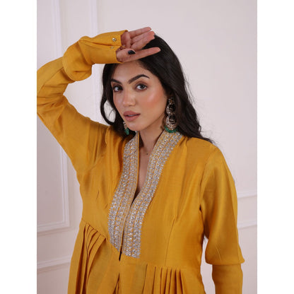 Pairaahan Farda Kurta Yellow (Set of 2)