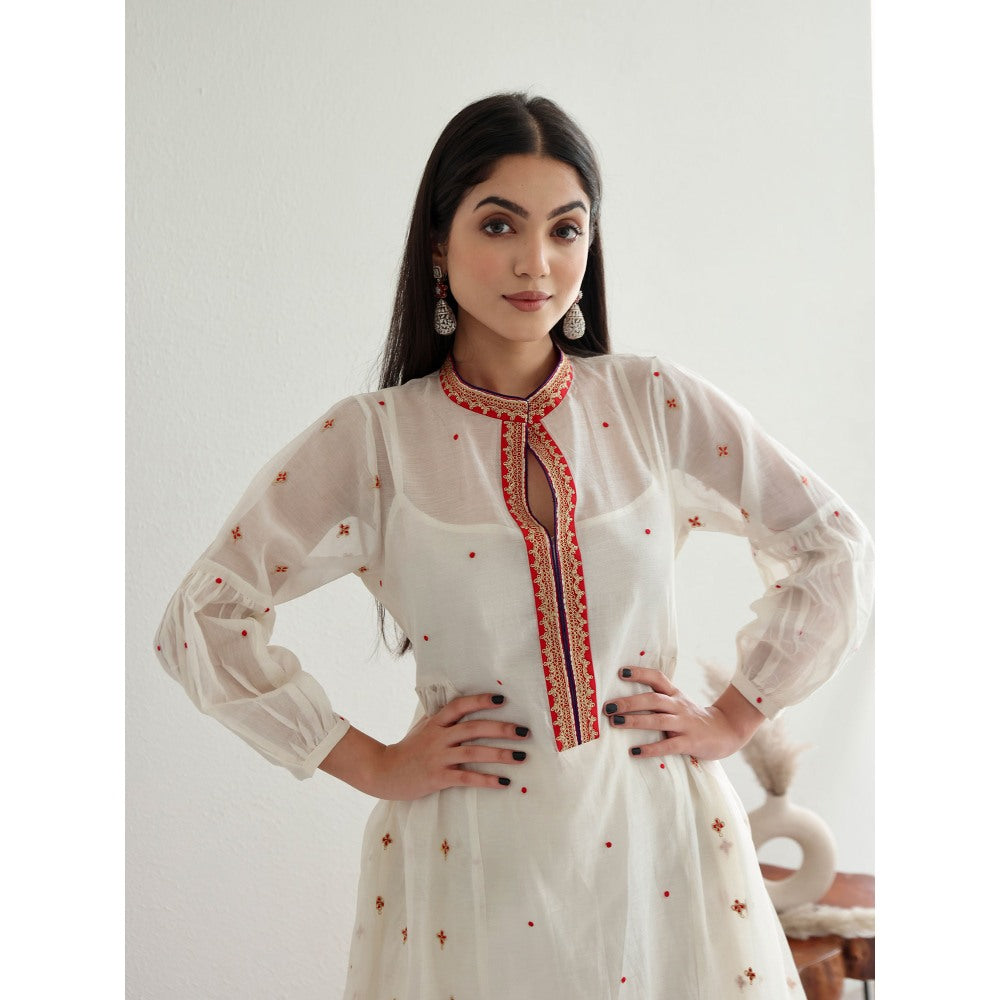 Pairaahan Gul Kurta White (Set of 2)