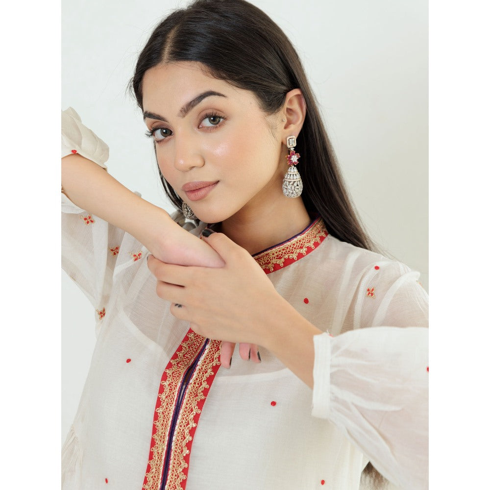Pairaahan Gul Kurta White (Set of 2)
