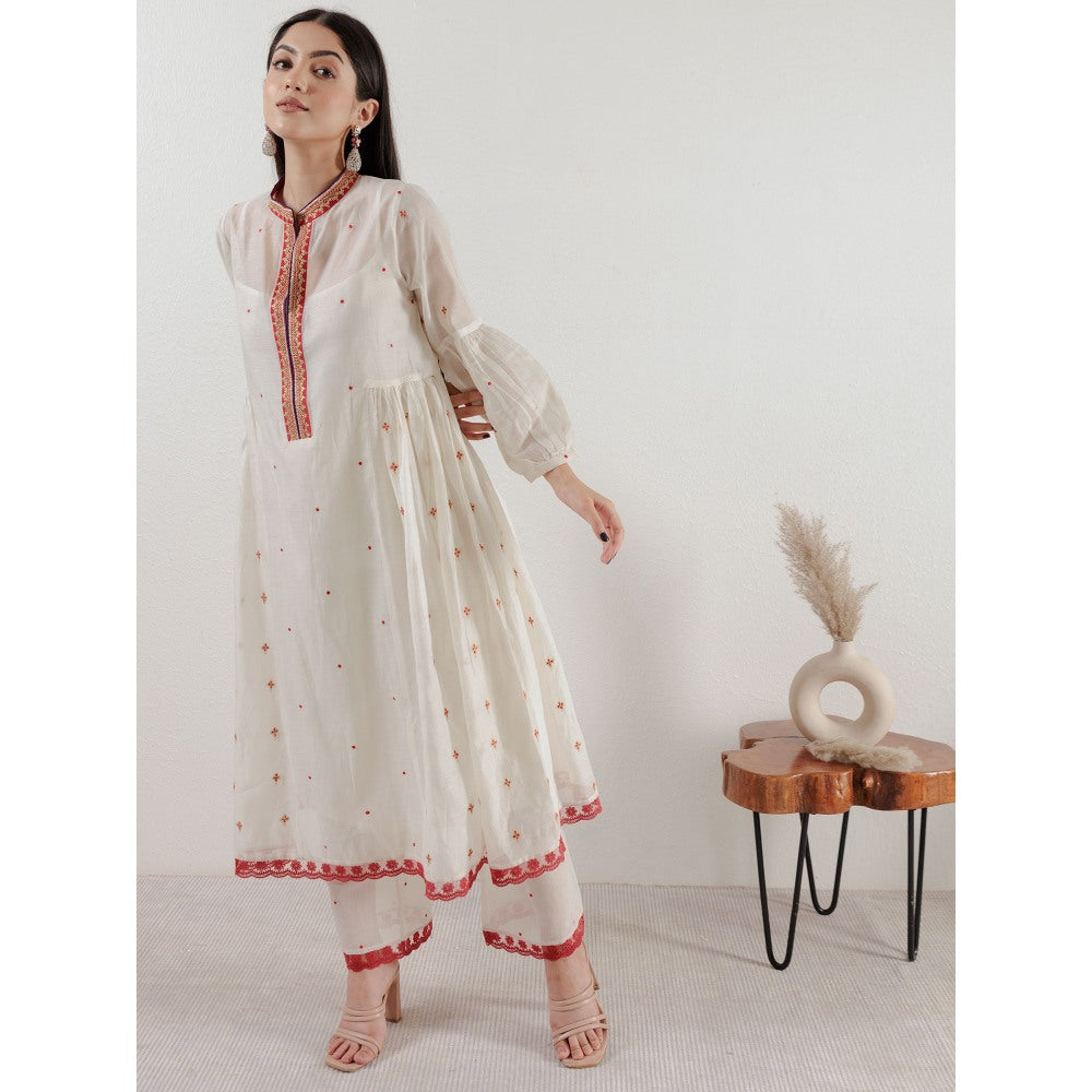 Pairaahan Gul Kurta White (Set of 2)