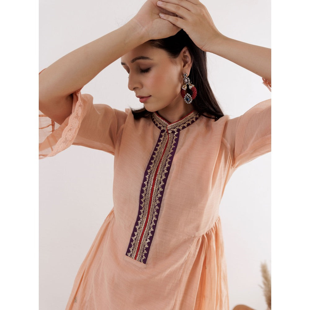 Pairaahan Naqsh Kurta Peach (Set of 2)