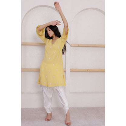 Pairaahan Nyla Kurta Yellow (Set of 2)