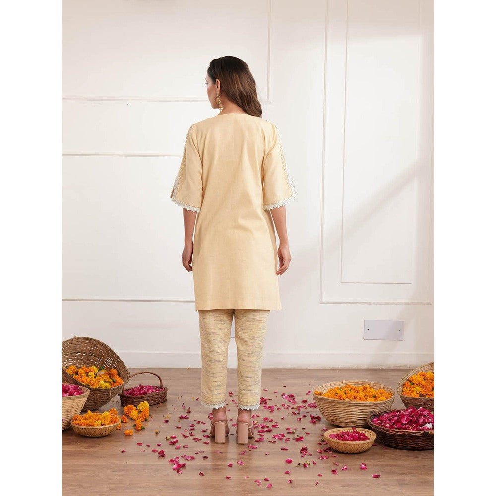 Pairaahan Ibadat Kurta (Set of 2)
