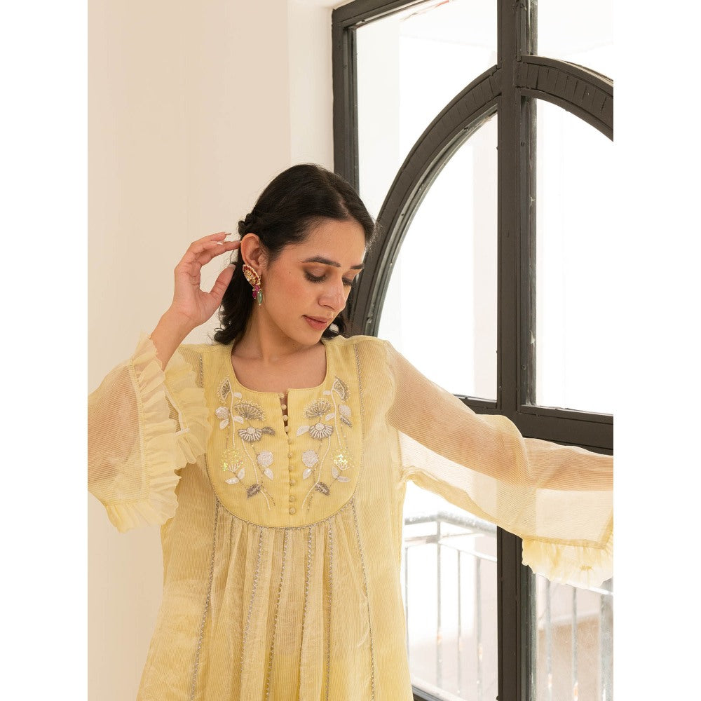 Pairaahan Paikar Anarkali Kurta (Set of 3)