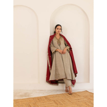 Pairaahan Avin Anarkali Kurta (Set of 3)