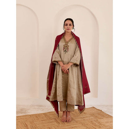 Pairaahan Avin Anarkali Kurta (Set of 3)