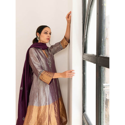 Pairaahan Nadra Anarkali Kurta (Set of 3)