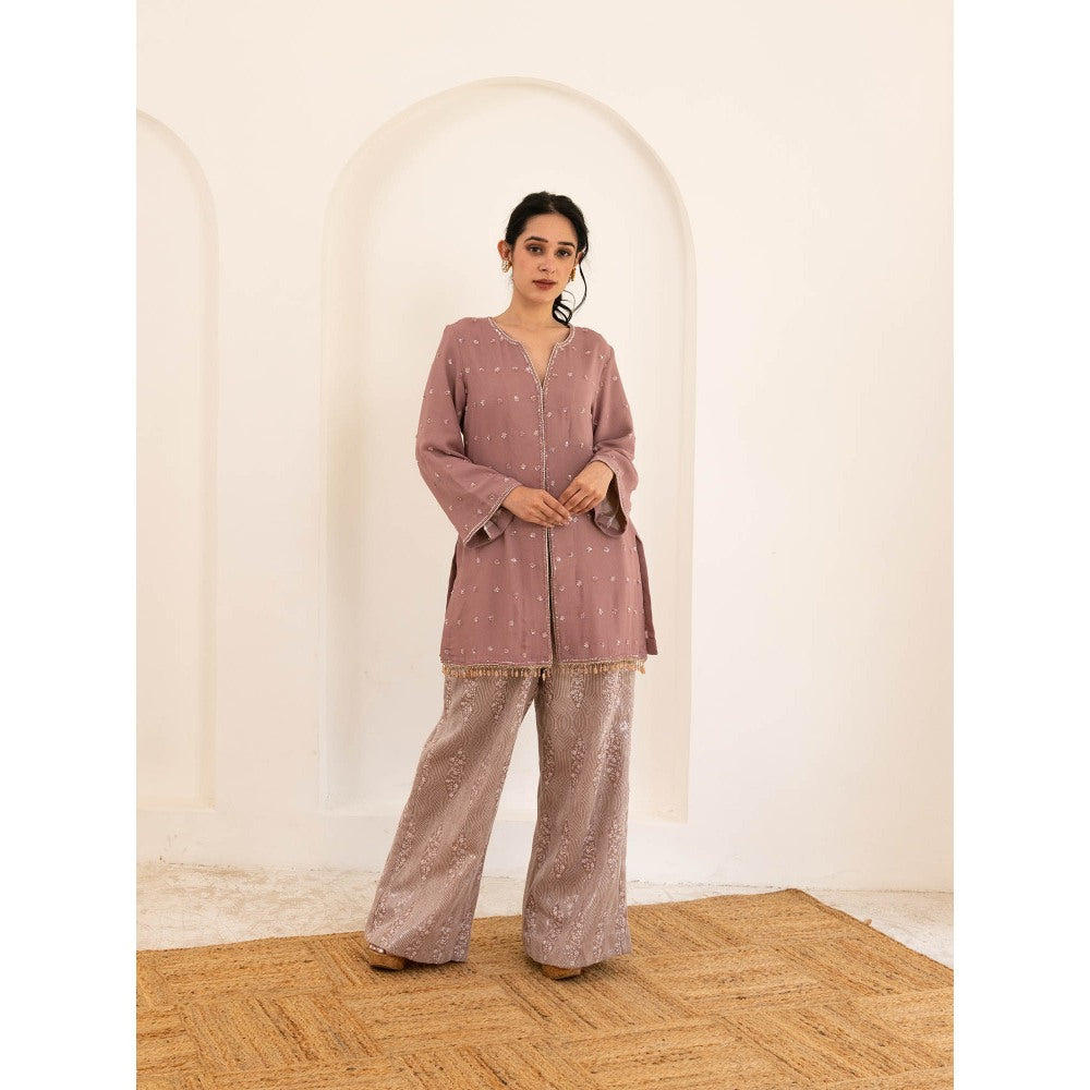 Pairaahan Zarf Kurta (Set of 2)