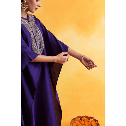 Pairaahan KAMLA Kaftans