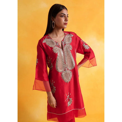 Pairaahan NAZAKAT Red Kaftan with Pant (Set of 3)