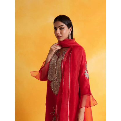 Pairaahan NAZAKAT Red Kaftan with Pant (Set of 3)