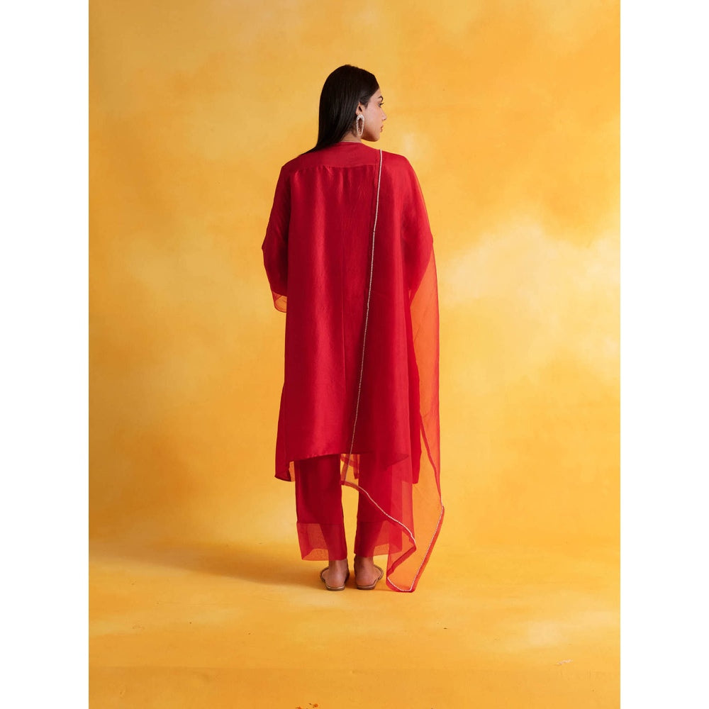 Pairaahan NAZAKAT Red Kaftan with Pant (Set of 3)