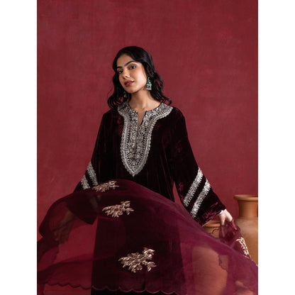 Pairaahan J.R Velvet Kurta with Pant (Set of 3)