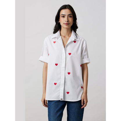 Pallavi Swadi Karishma Kapoor In White Red Heart Embroidered Shirt