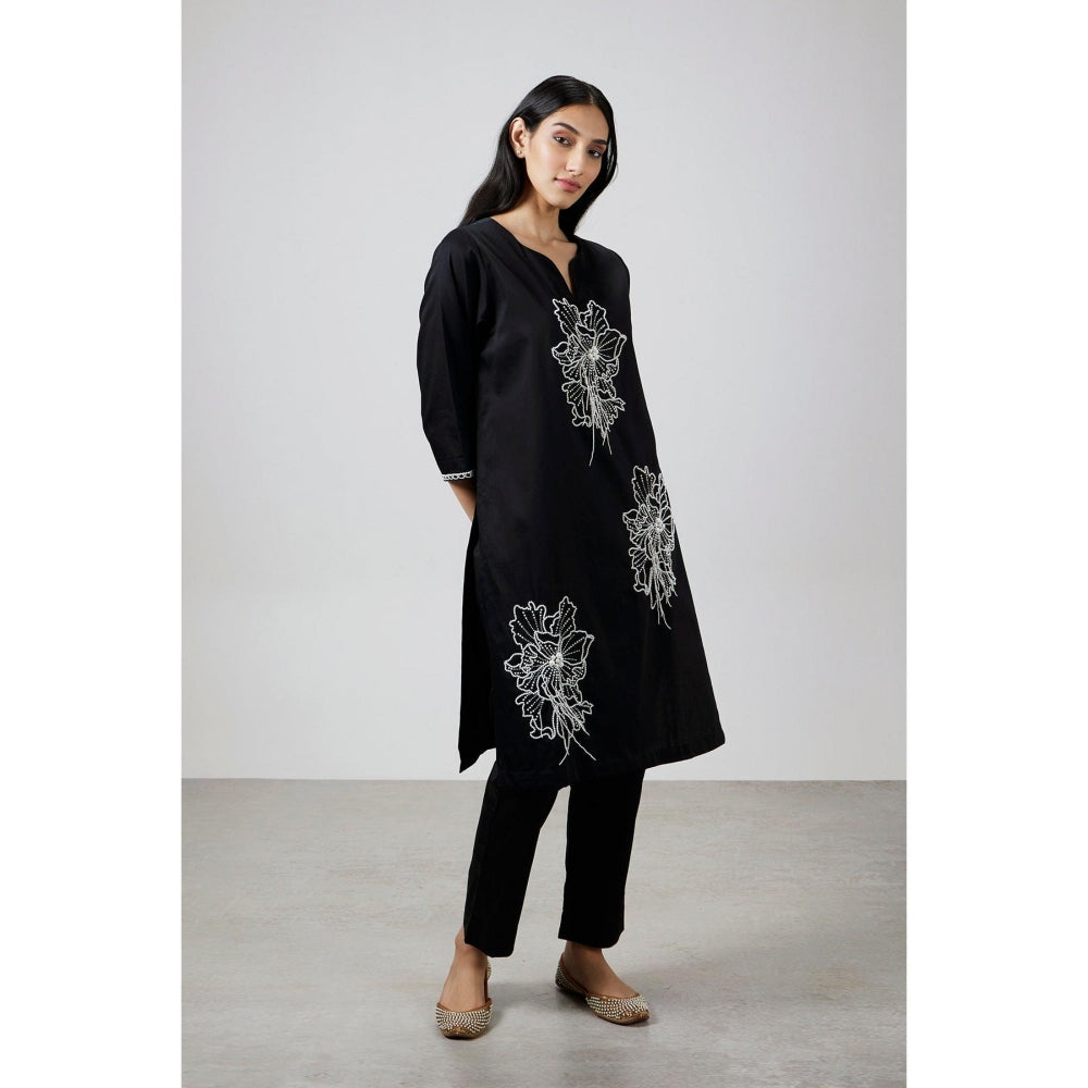 Pallavi Swadi Perla Noir Kurta with Pant