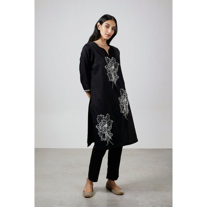 Pallavi Swadi Perla Noir Kurta with Pant