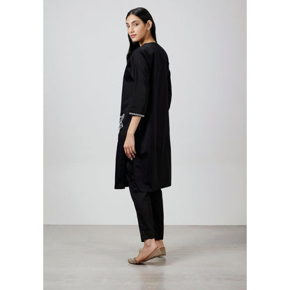 Pallavi Swadi Perla Noir Kurta with Pant