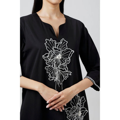 Pallavi Swadi Perla Noir Kurta with Pant