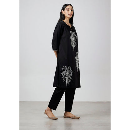 Pallavi Swadi Perla Noir Kurta with Pant