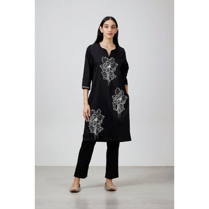 Pallavi Swadi Perla Noir Kurta with Pant