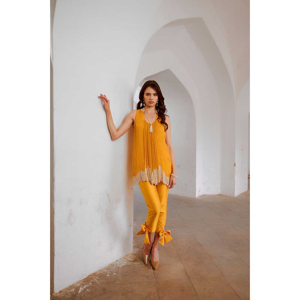 PALLAVI JAIPUR Gulbahar Marigold Mustard Cut Dana Tunic With Bow Pant (Set of 2)