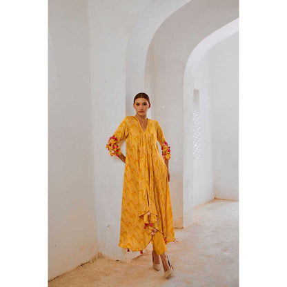 PALLAVI JAIPUR Gulbahar Marigold Mustard Tassel Kurta With Pant (Set of 2)