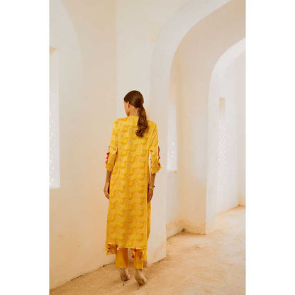 PALLAVI JAIPUR Gulbahar Marigold Mustard Tassel Kurta With Pant (Set of 2)