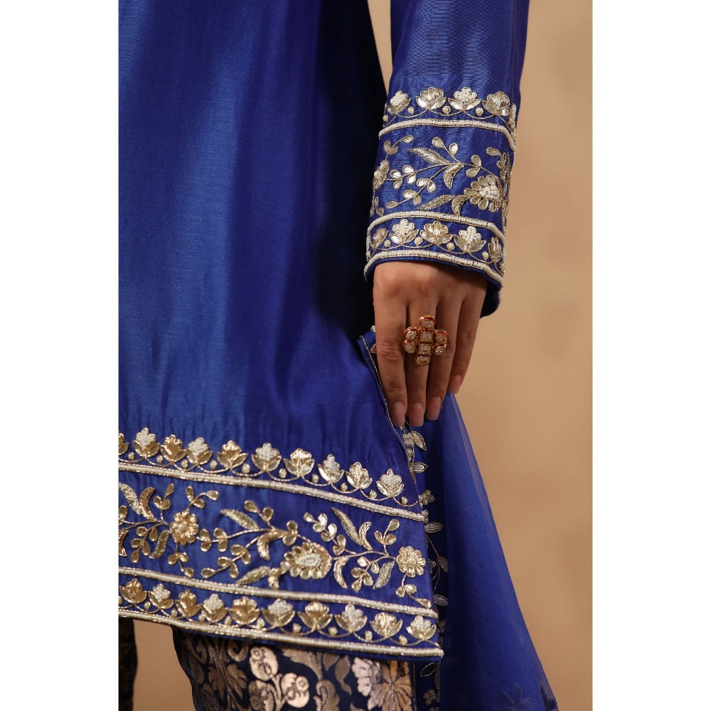 Palak Khandelwal Navy Blue Kurta with Handwork Paired with Brocade Pant and Dupatta (Set of 3)