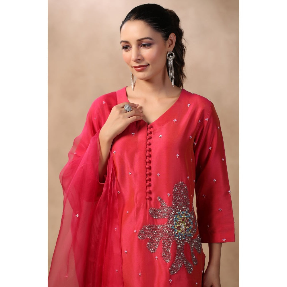 Palak Khandelwal Pink Kurta Paired with Pants and Dupatta (Set of 3)