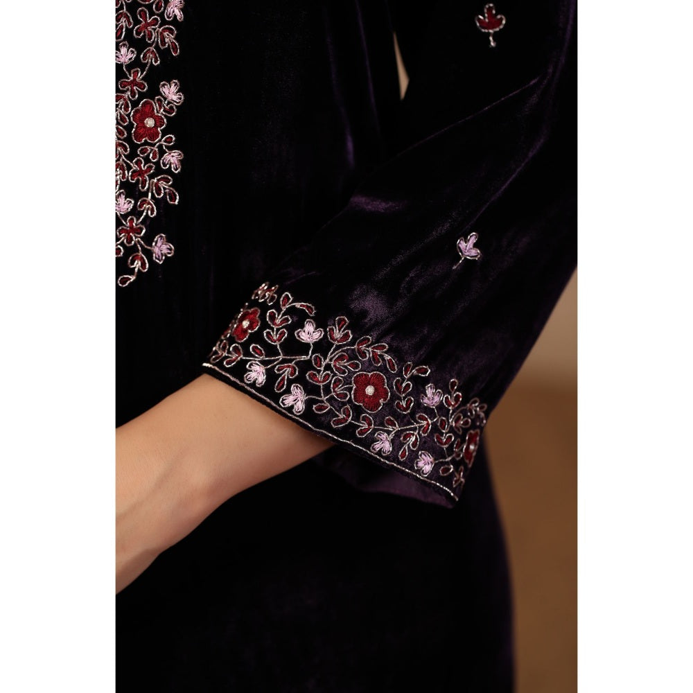 Palak Khandelwal Purple Embroidered Kurta with Pants and Dupatta (Set of 3)