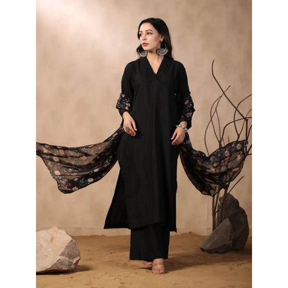 Palak Khandelwal Black Kurta Paired with Pants and Printed Dupatta (Set of 3)