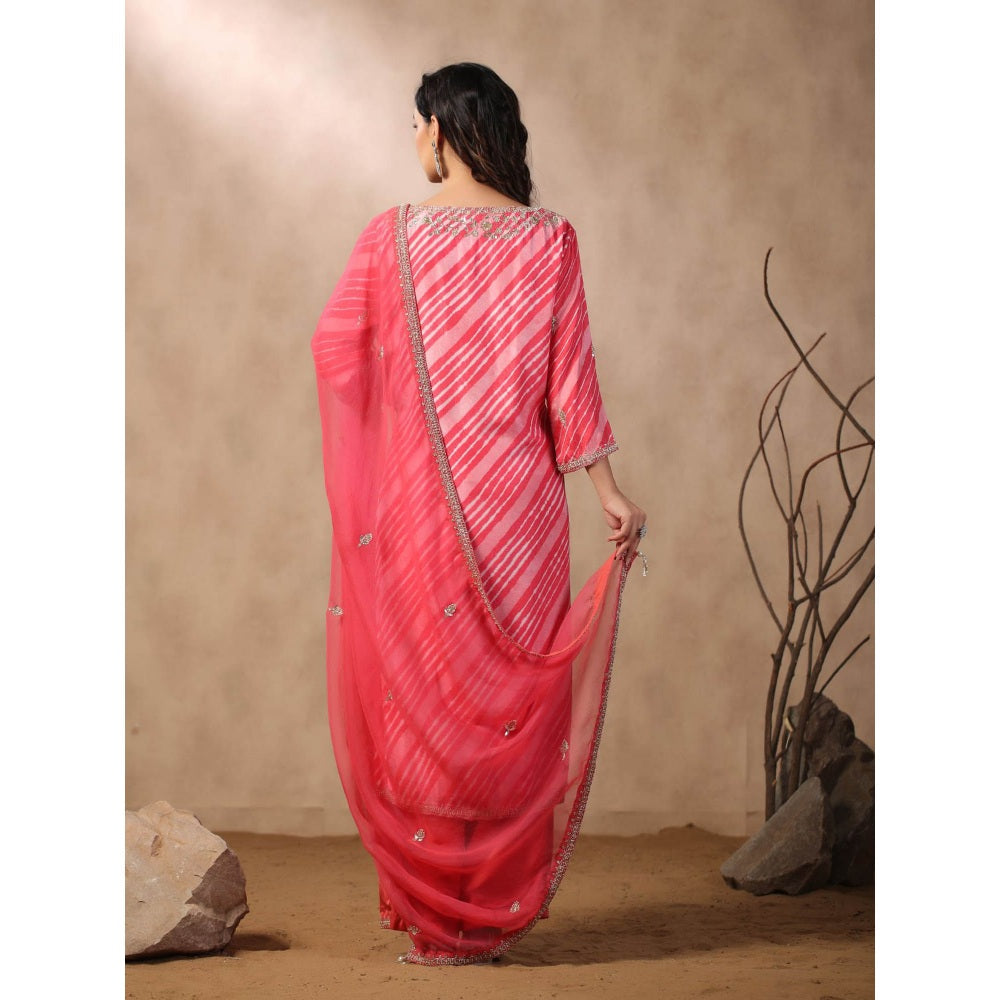 Palak Khandelwal Pink Leheriya Kurta with Pants and Dupatta (Set of 3)