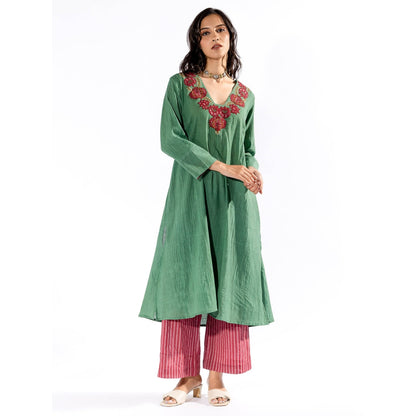 PANTS AND PAJAMAS Green Embroidered Kurta & Cotton Pant (Set of 2)