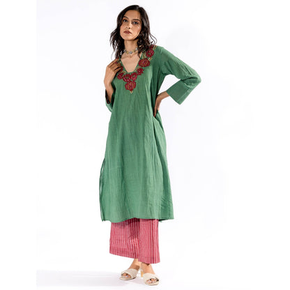 PANTS AND PAJAMAS Green Embroidered Kurta & Cotton Pant (Set of 2)