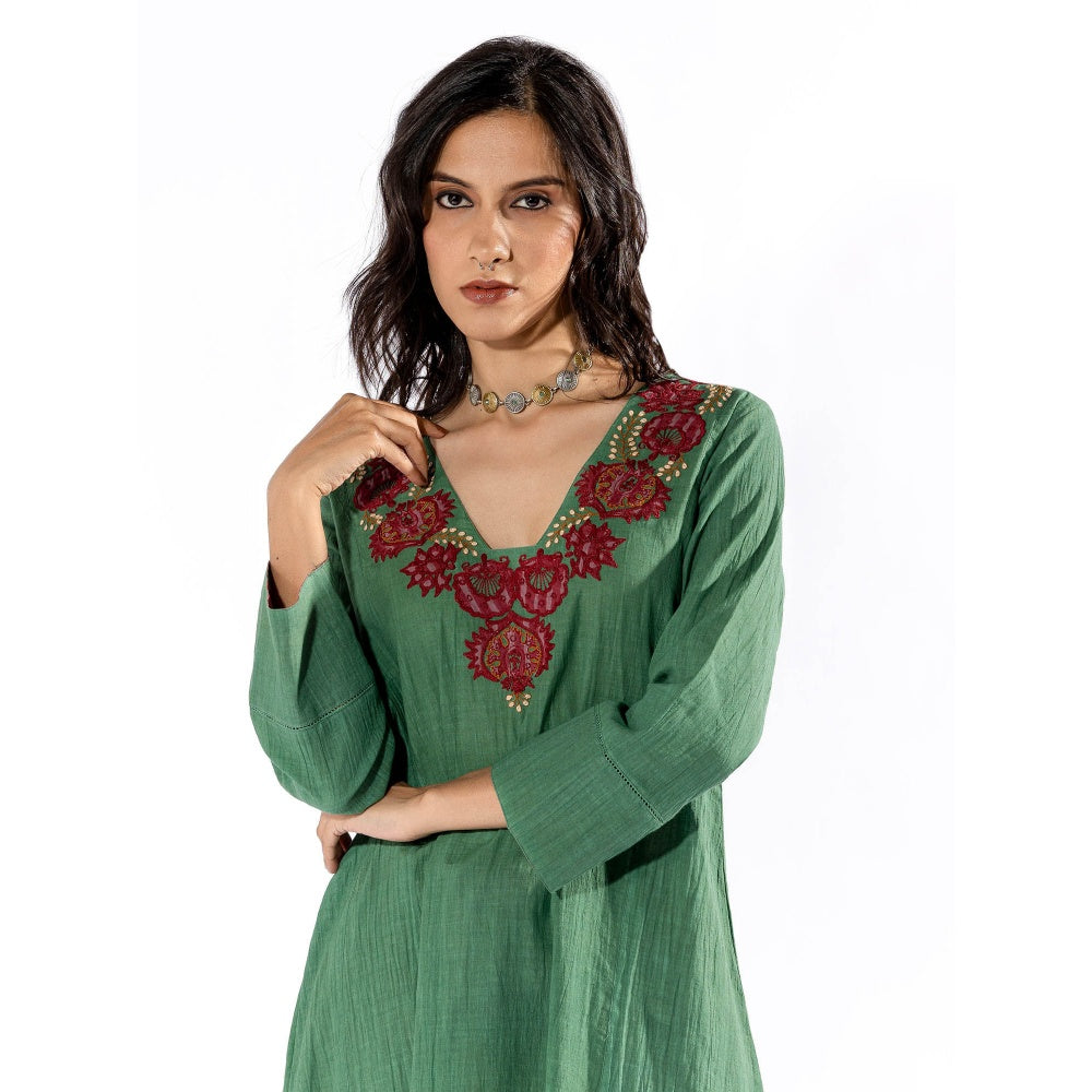 PANTS AND PAJAMAS Green Embroiderd Kurta