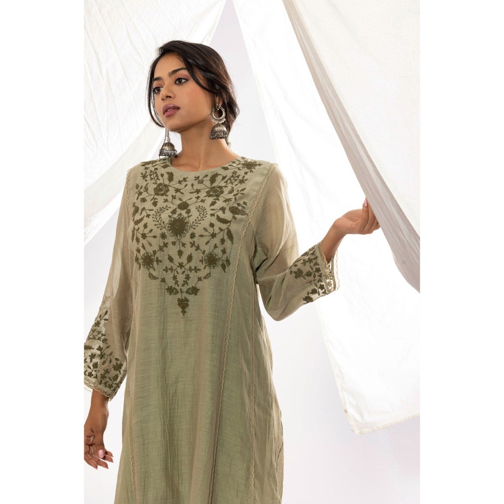 PANTS AND PAJAMAS Sage Chanderi Mull Kurta with Pant (Set of 2)